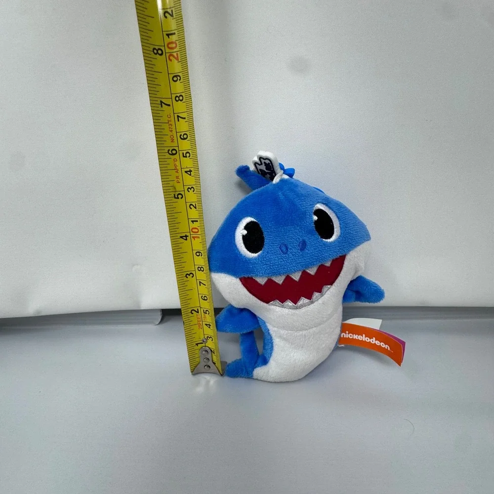 Pinkfong Baby Shark Daddy Shark Plush Coin Purse Backpack‎ Clip Blue 5 inch